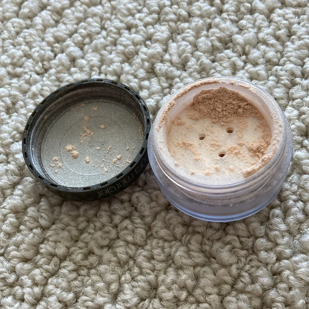 Laura Mercier Translucent Setting Powder Mini Travel Size 0.03 oz Like New